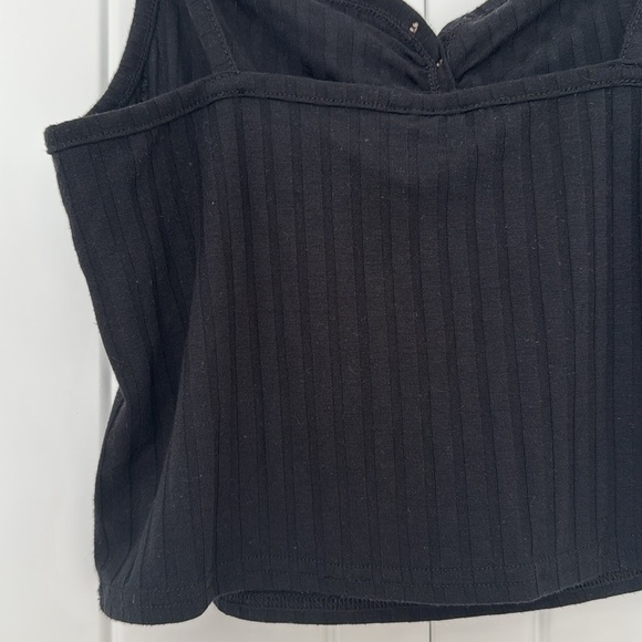 TOPSHOP Black Ribbed Spaghetti Strap Crop Top - Picture 4 of 6